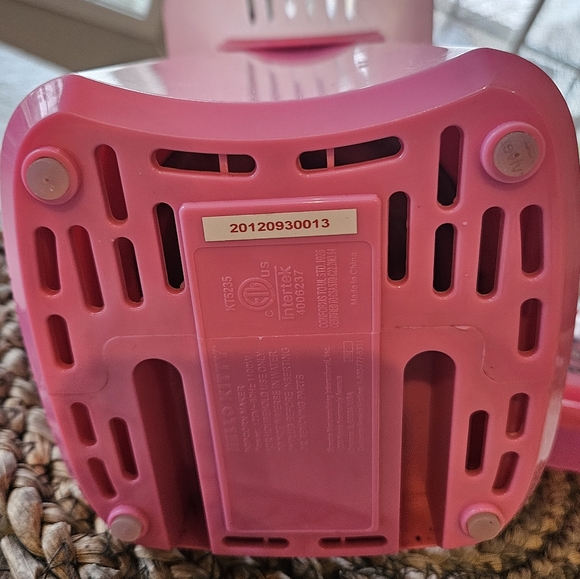 Hello Kitty Air Popcorn Popper - Picture 6 of 6